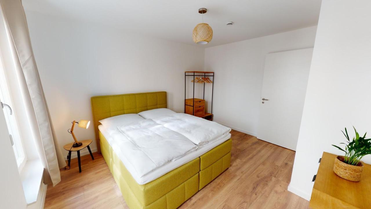 Travel Art Boardinghouse Aparthotel Нойрупин Екстериор снимка